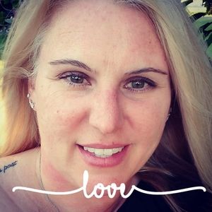 Meet your Posher, Cortney